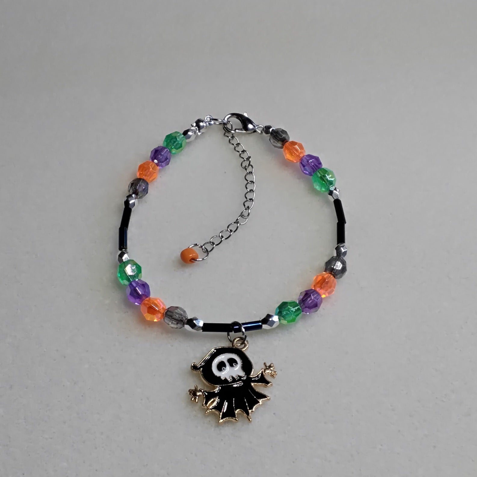 Handmade Beaded Halloween Bracelet (Grim)